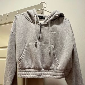 Women’s Gray Alphalete Cropped Hoodie!